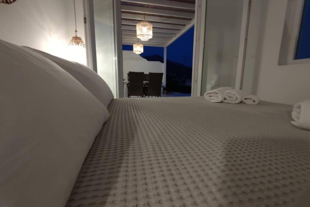 Eolia luxury suites Andros Batsíon Exterior foto